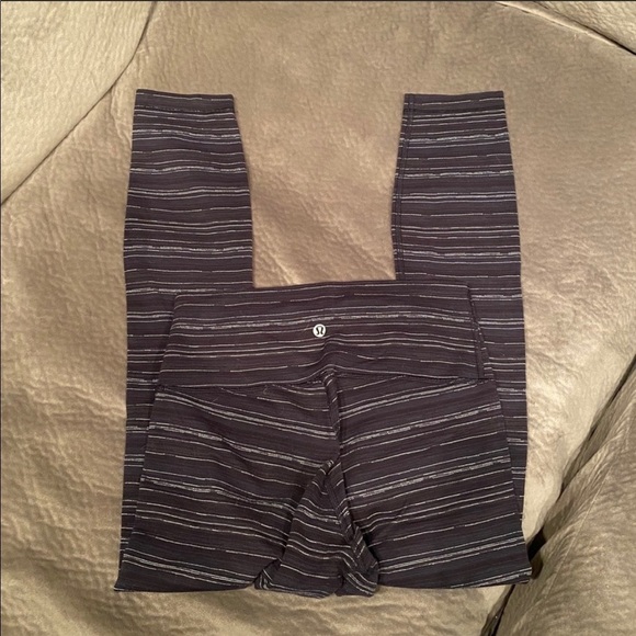 Lululemon leggings - Picture 1 of 4